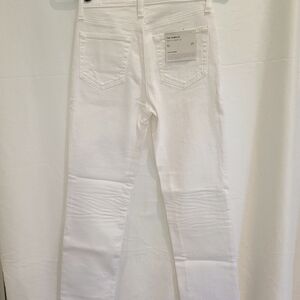 NWT, AG Jeans (Adriano Goldschmied) The Isabelle White Jeans Size 25